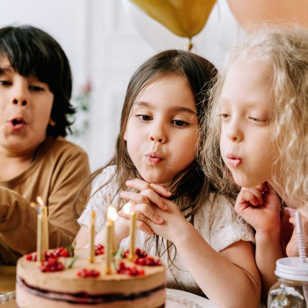 GATEAU D'ANNIVERSAIRE