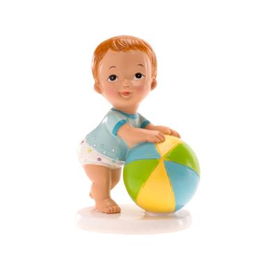 Figurine petit garçon avec ballon