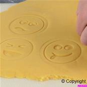 Tampons à biscuits smileys x4